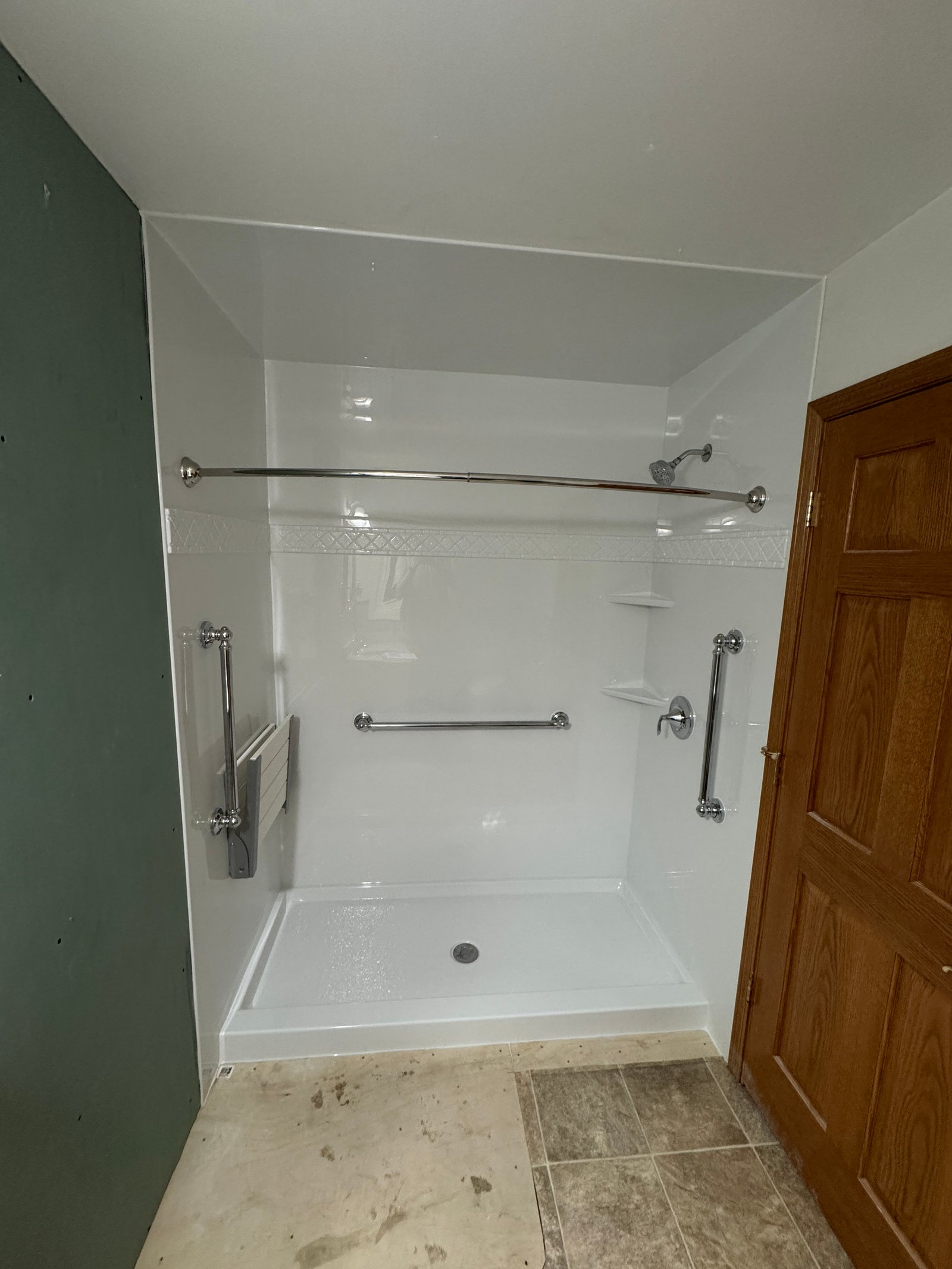 Bathroom after remodel 14